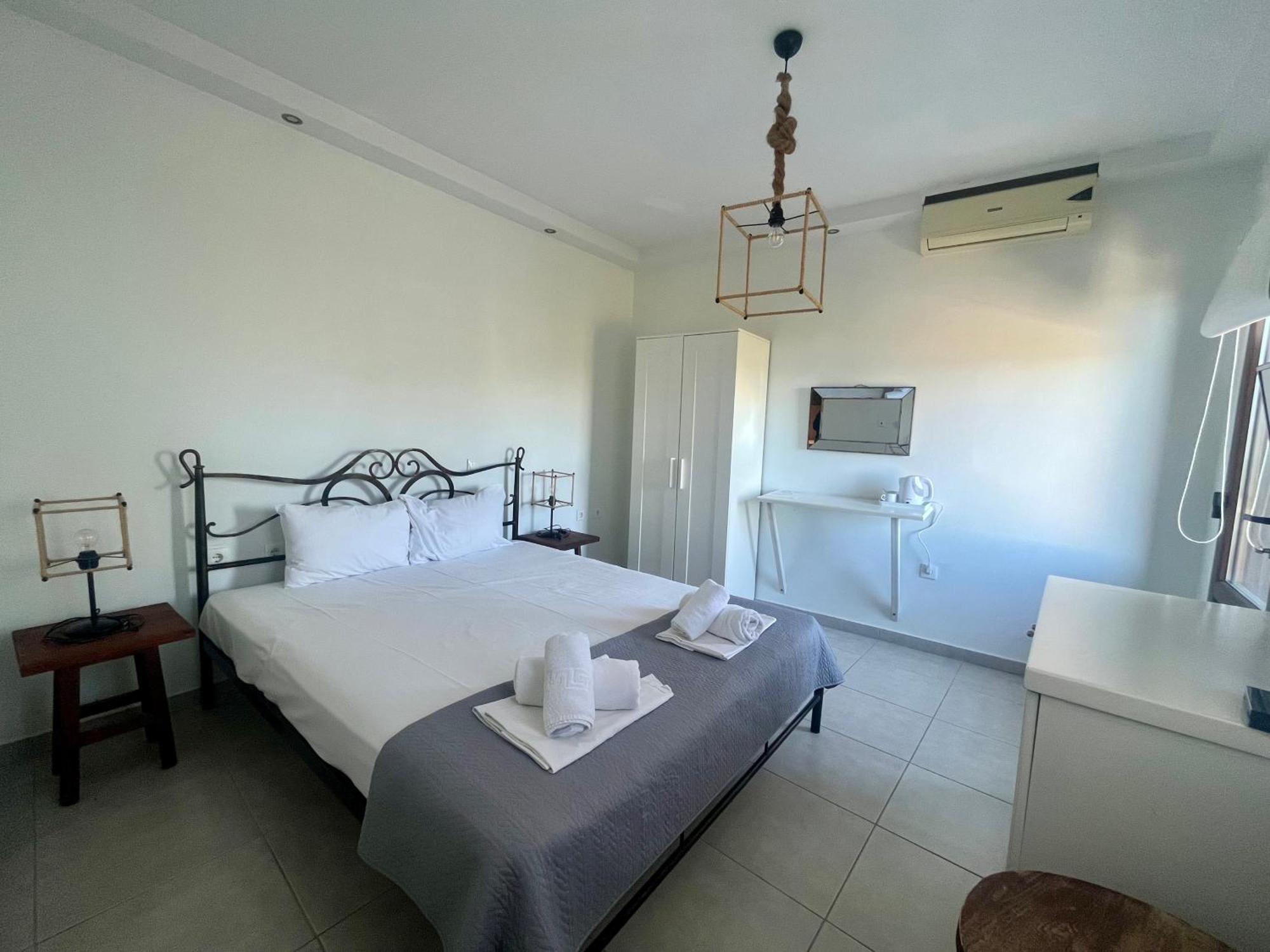 The Beach House - Apartments & Studios (Adults Only) Afytos Exterior foto